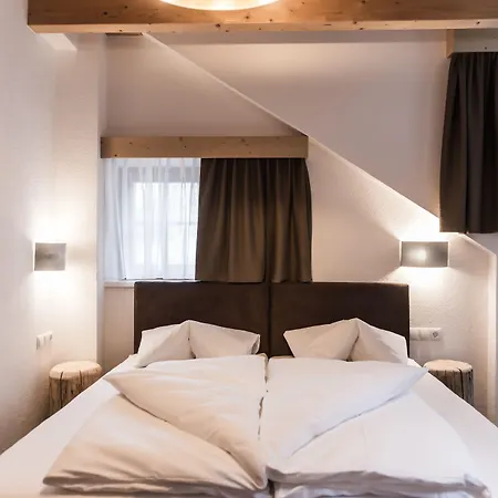 Apartment A Casa Smaragd