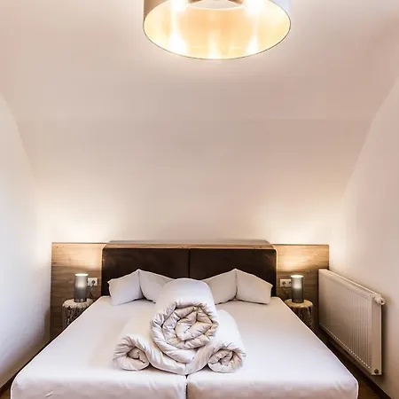 Apartment A Casa Smaragd