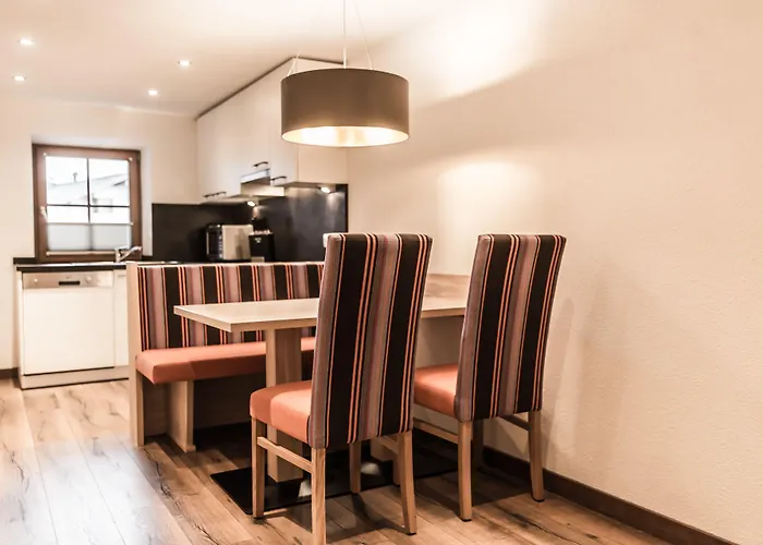 A Casa Smaragd Апартаменти *